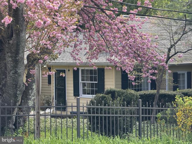 Photo of 1519 Appletree Lane