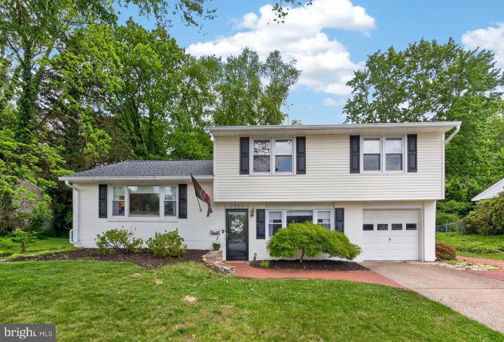 Photo of 2040 Floral Drive