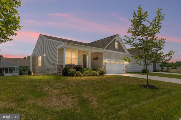 Photo of 404 Paper Birch Street