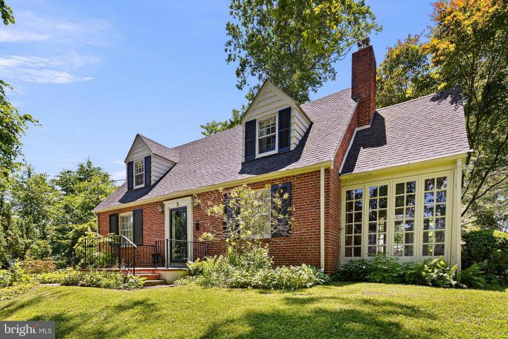Photo of 3 E Brookland Avenue