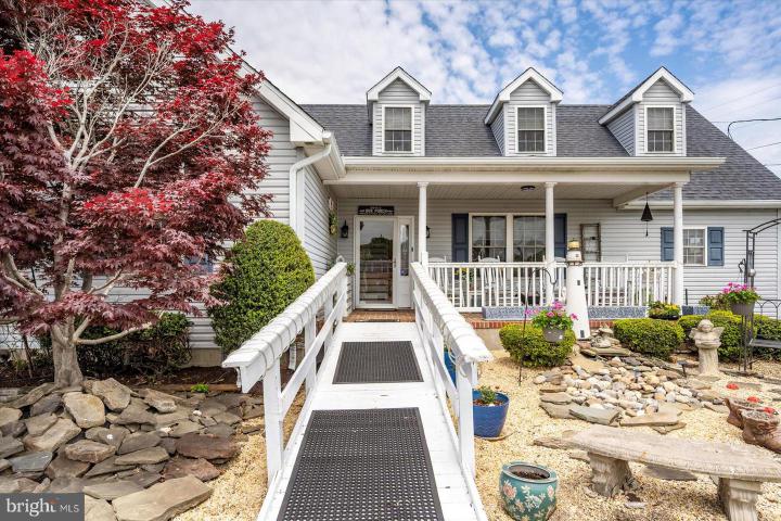 Photo of 38967 Willow Lane