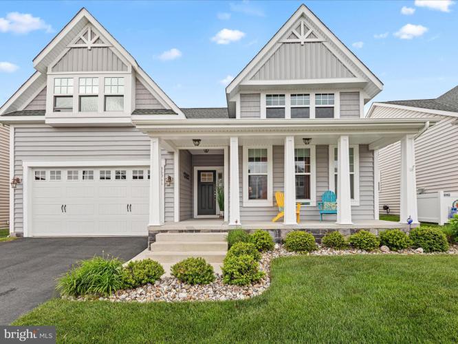 Photo of 36066 Huntington Street