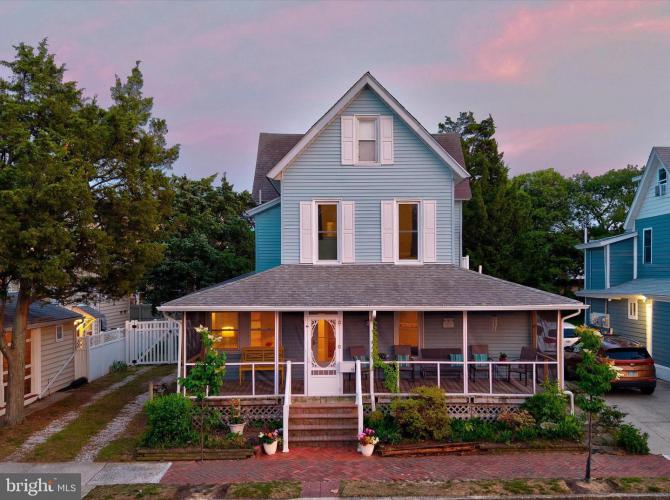 Photo of 18 Delaware Avenue