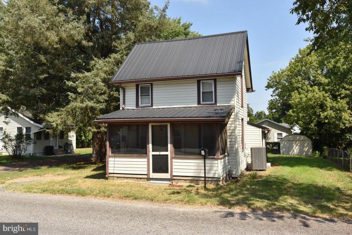 Photo of 7 W 7th, Blades DE