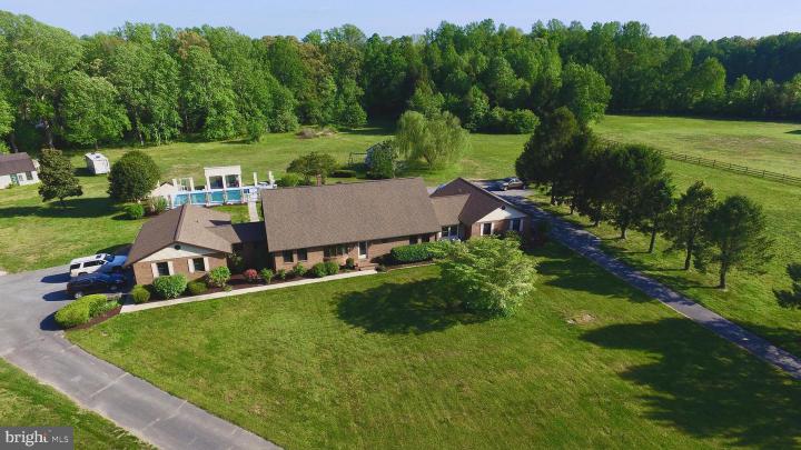 Photo of 16117 Willow Creek Road