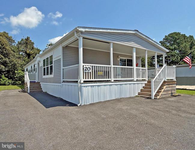 Photo of 20 Carriage Lane