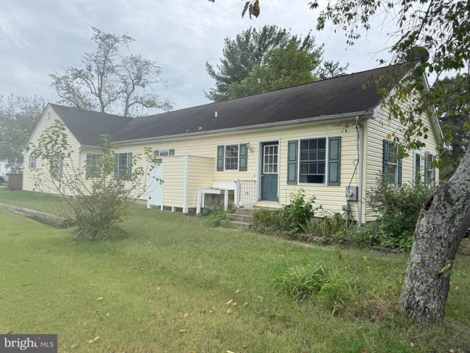 Photo of 602 E Laurel Street Extension