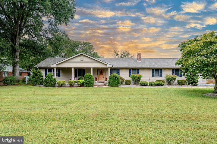 Photo of 100 Earlee Avenue