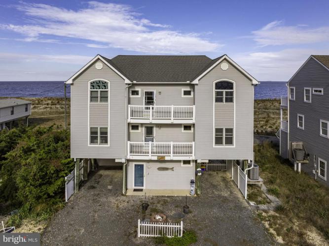 Photo of 1102 S Bay Shore Drive