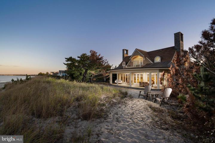 Photo of 1710 Bay Avenue