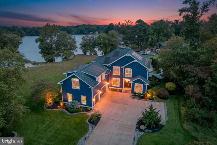 Photo of 30859 Edgewater Drive