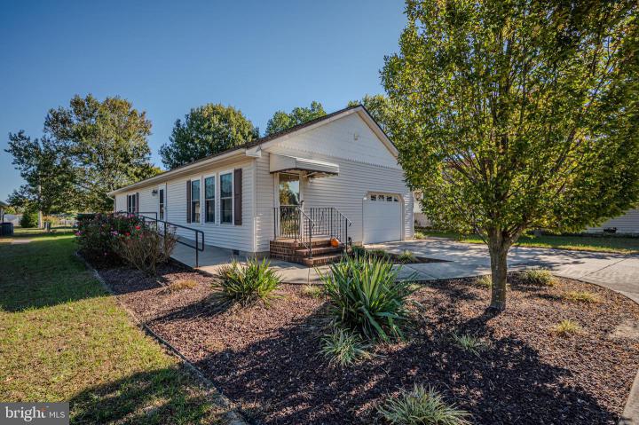 Photo of 7109 Marshall Street