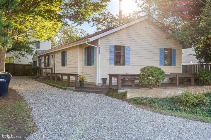 Photo of 1602 Bayard Avenue