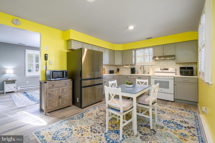 Photo of 29001 Harriet Avenue