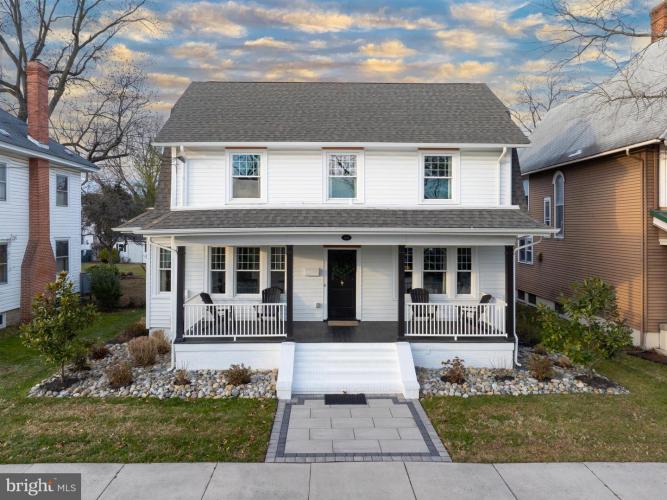 Photo of 108 Delaware Avenue