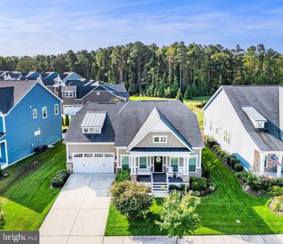 Photo of 33415 Bridgehampton Lane