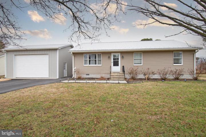 Photo of 611 Evans Drive