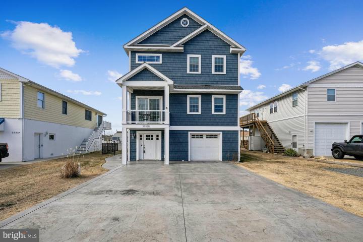 Photo of 38320 Maple Lane