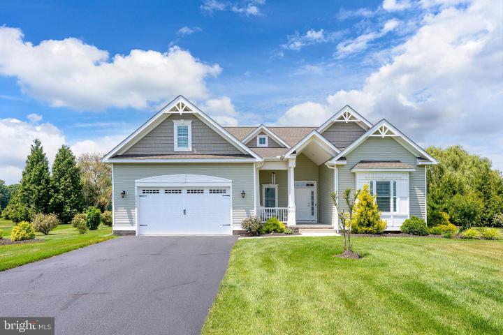 Photo of 24860 Mistletoe Drive