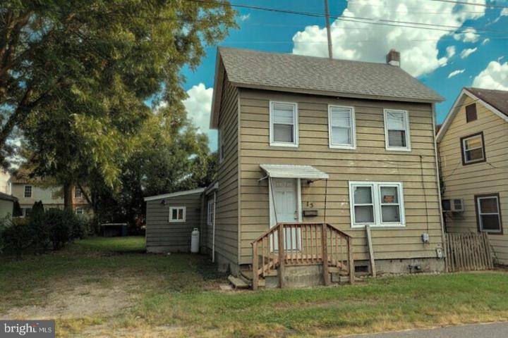 Photo of 15 E 4th Street