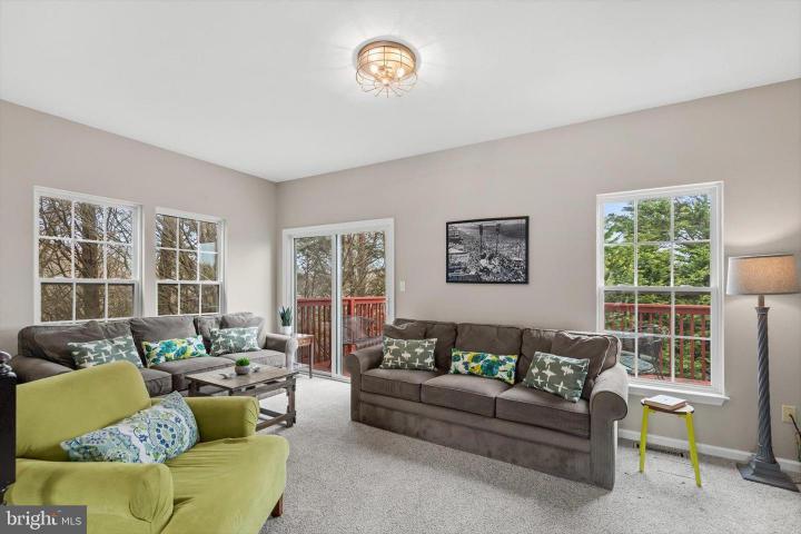 Photo of 38151 Greenport Lane