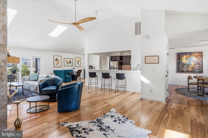 Photo of 93 Glade Circle