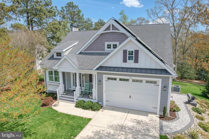 Photo of 132 W Shore Drive