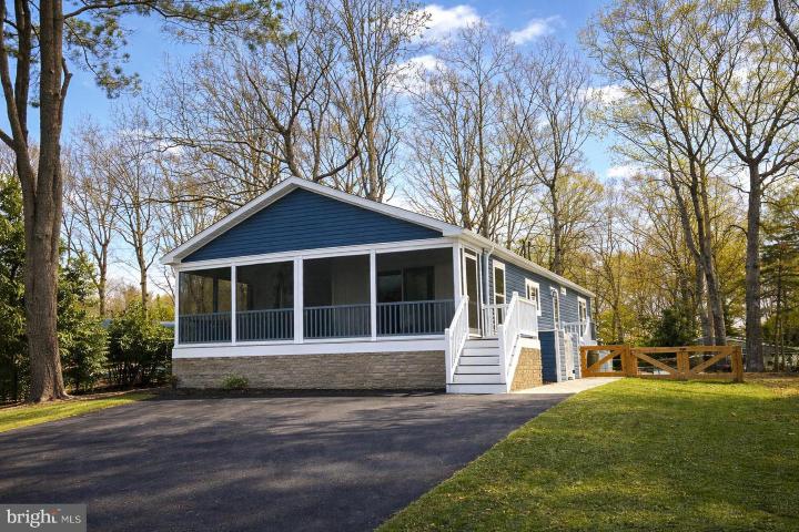 Photo of 34484 Oak Lane