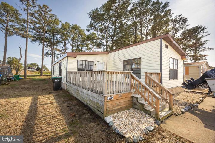 Photo of 35564 Sussex Lane