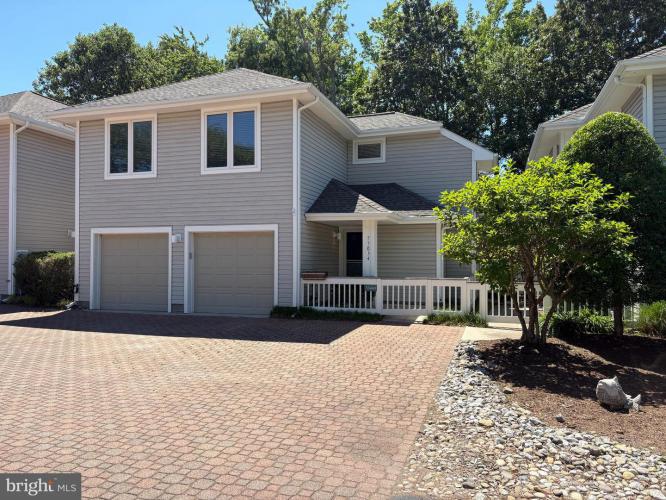 Photo of 33459 Lakeshore Place 53054