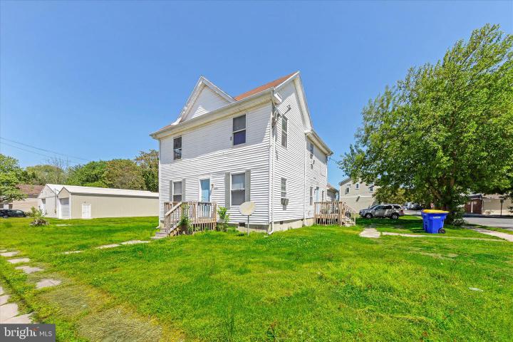 Photo of 303 N Front Street