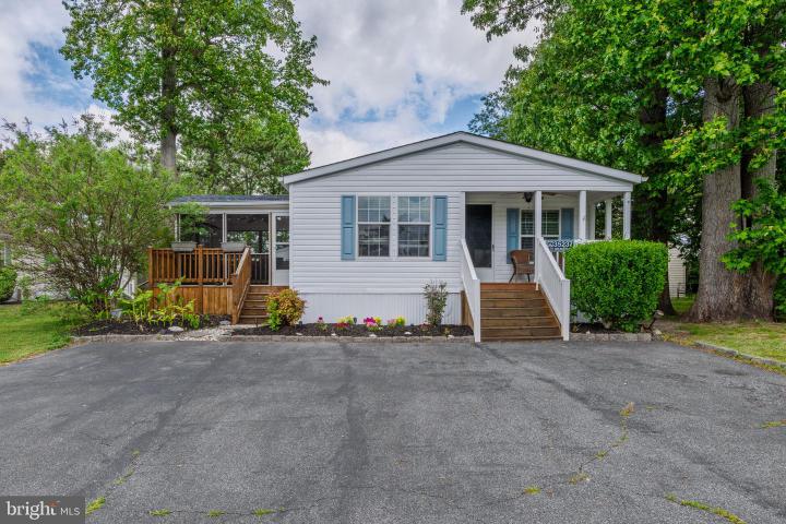 Photo of 35237 Breakers Street E711