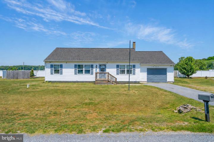 Photo of 18363 Pin Oak Street