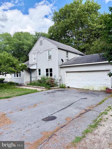 Photo of 213 Old Laurel Road