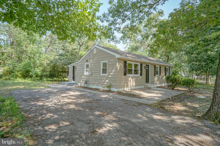 Photo of 405 Cushman Avenue, Williamstown NJ