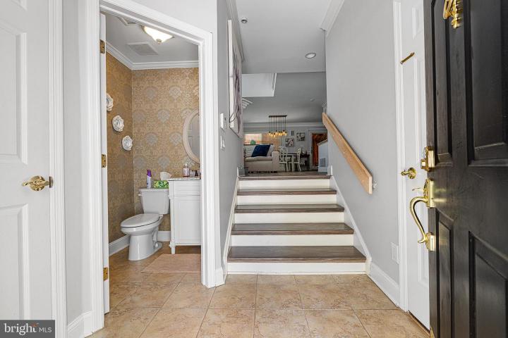 Photo of 105 Garden Court, Linwood NJ