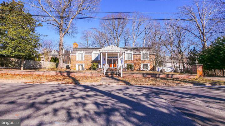Photo of 102 W Morris Avenue, Linwood NJ