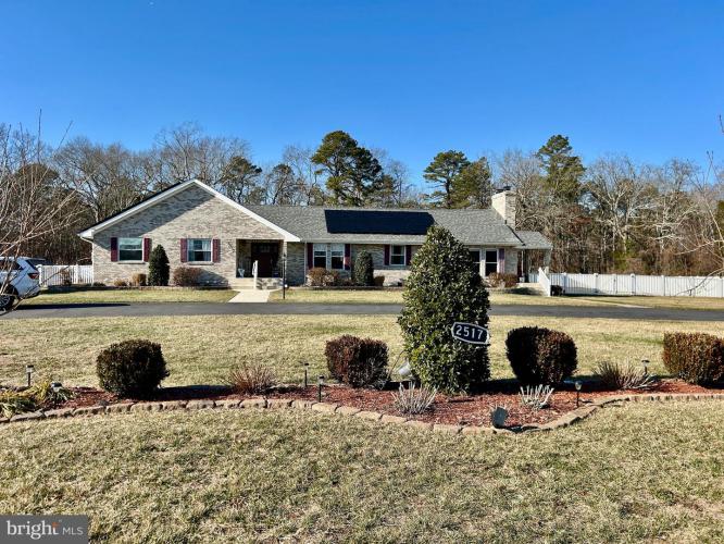 Photo of 2517 Tremont Avenue