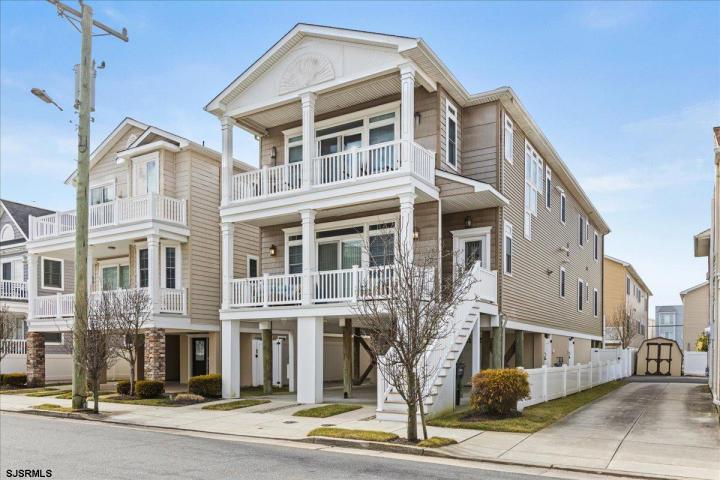 Photo of 16 S Decatur Avenue, Margate NJ