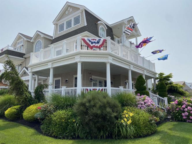 Photo of 7 Ocean Drive W, Brigantine NJ