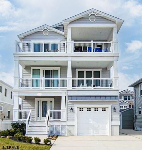 Photo of 222 8th Street S, Brigantine NJ