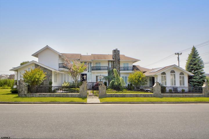 Photo of 426 N Exeter Avenue, Margate NJ