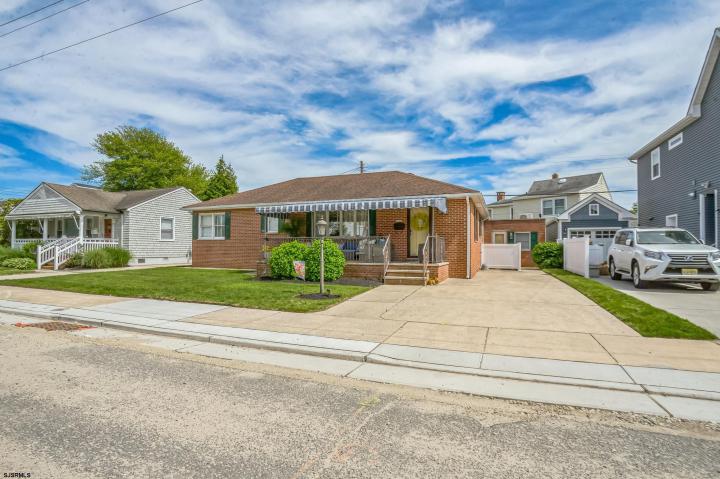 Photo of 7510 Fremont Avenue