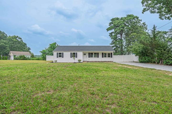 Photo of 110 W Collings Drive Avenue, Williamstown NJ