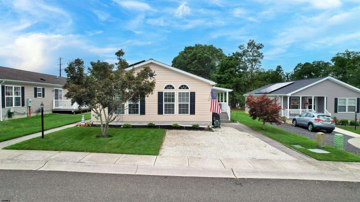 Photo of 1 Walnut Court, Mays Landing NJ
