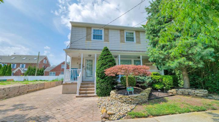 Photo of 6 N Lancaster Avenue