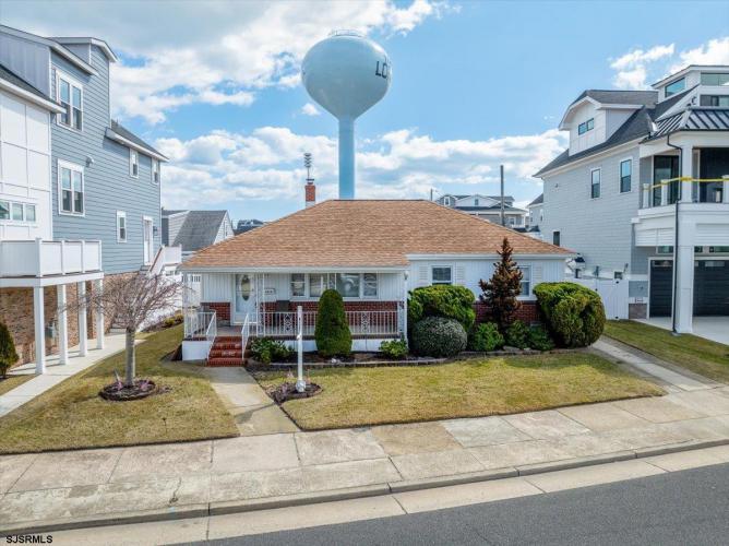 Photo of 3014 Ventnor Avenue, Longport NJ