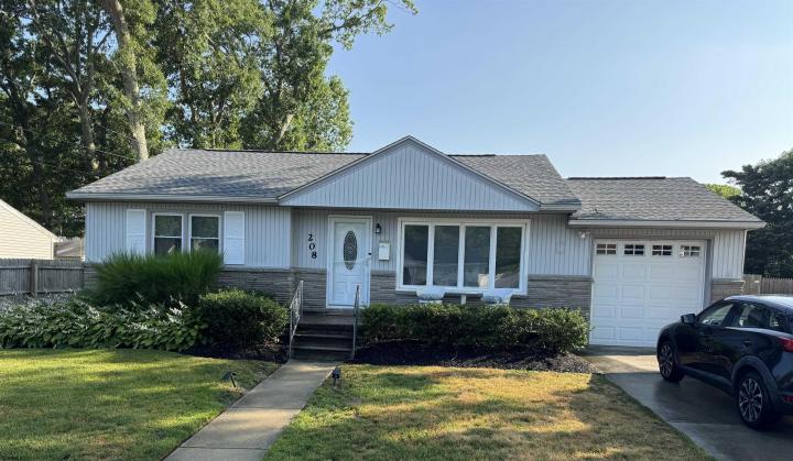 Photo of 208 W Glencove Avenue, Northfield NJ