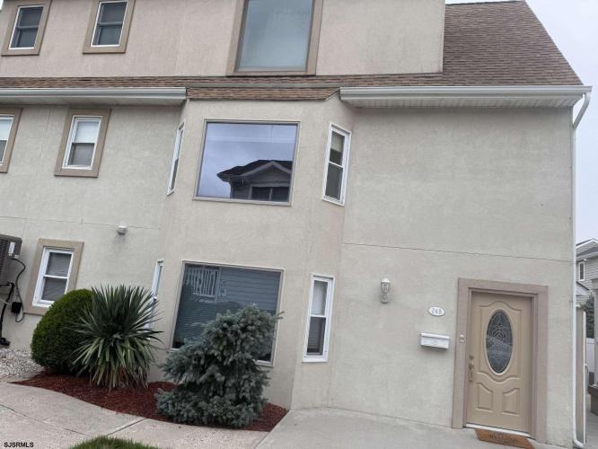 Photo of 24 N Adams Avenue, Margate NJ