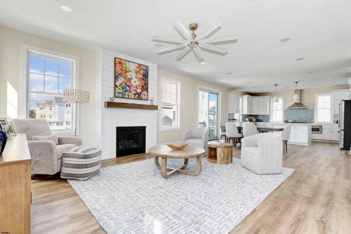 Photo of 303 Lafayette Pl Bouleva